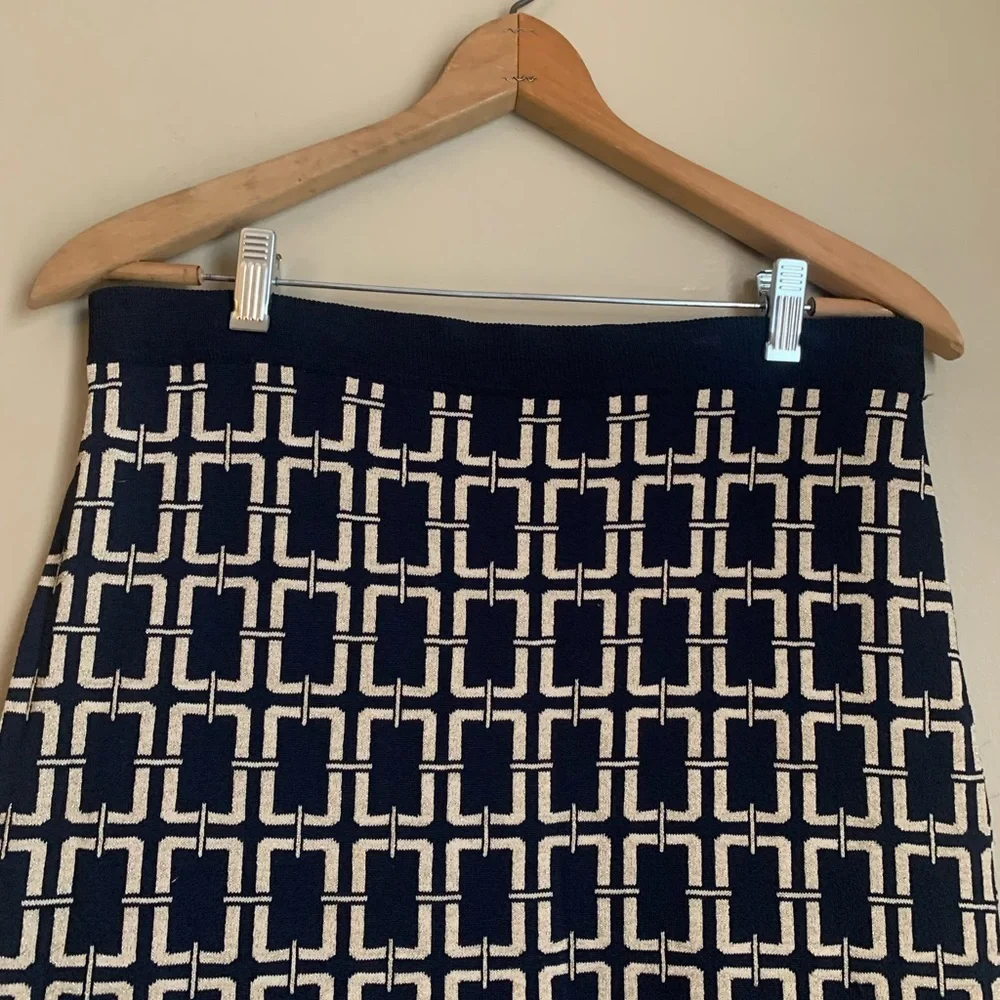 Adrienne Vittadini Knit Pencil Skirt Geometric Link Design Gold Black Holiday M